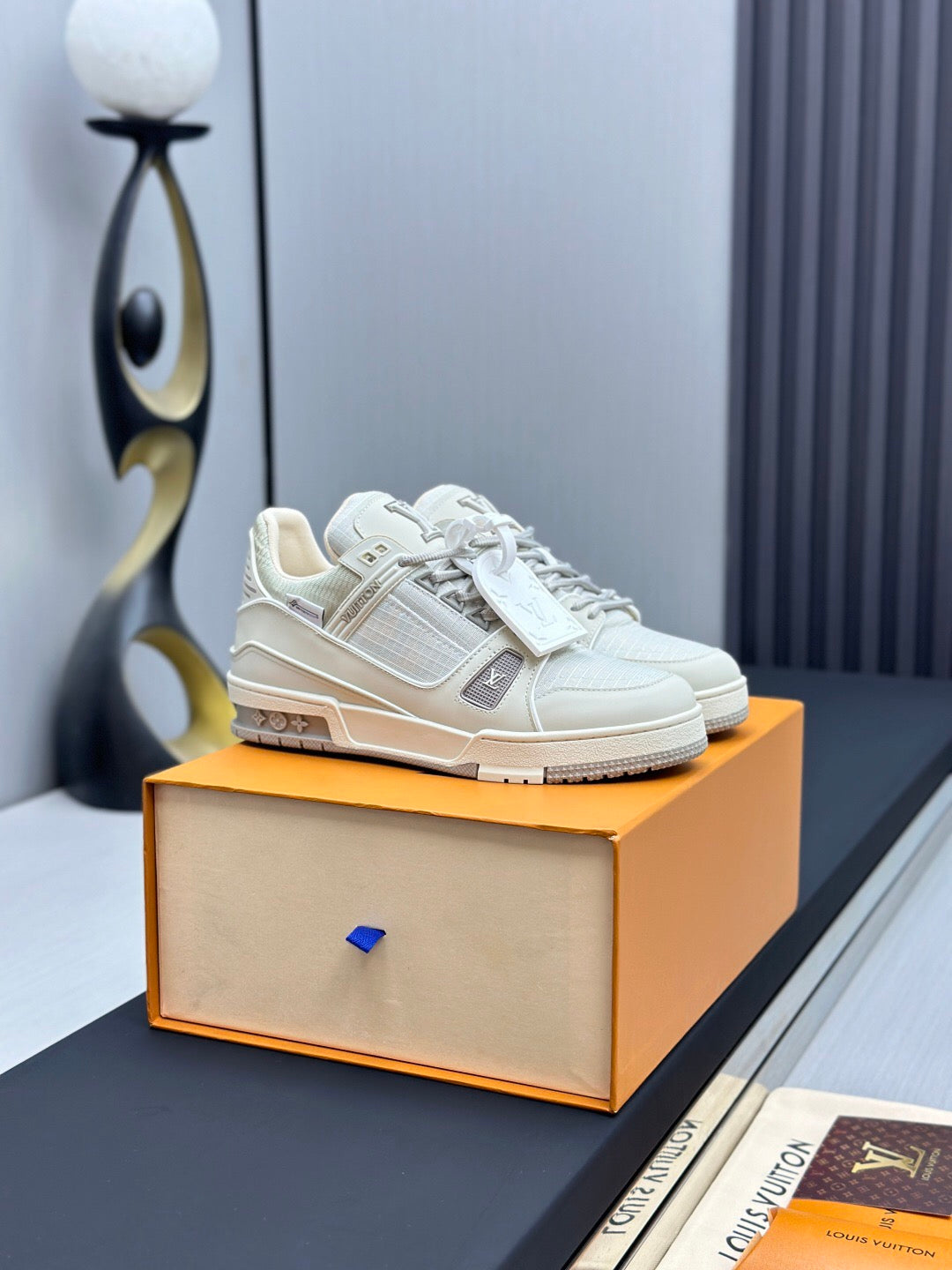 LV TRAINER SNEAKER IN GREY CALFSKIN - 35
