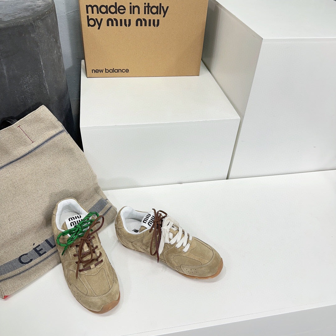 MIUxNEW 530 SNEAKER IN BROWN ECRU SUEDE - 35
