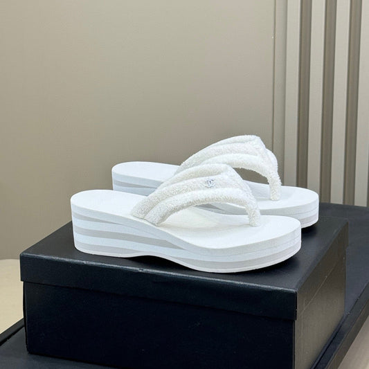 THONG SANDALS IN WHITE COTTON - 35
