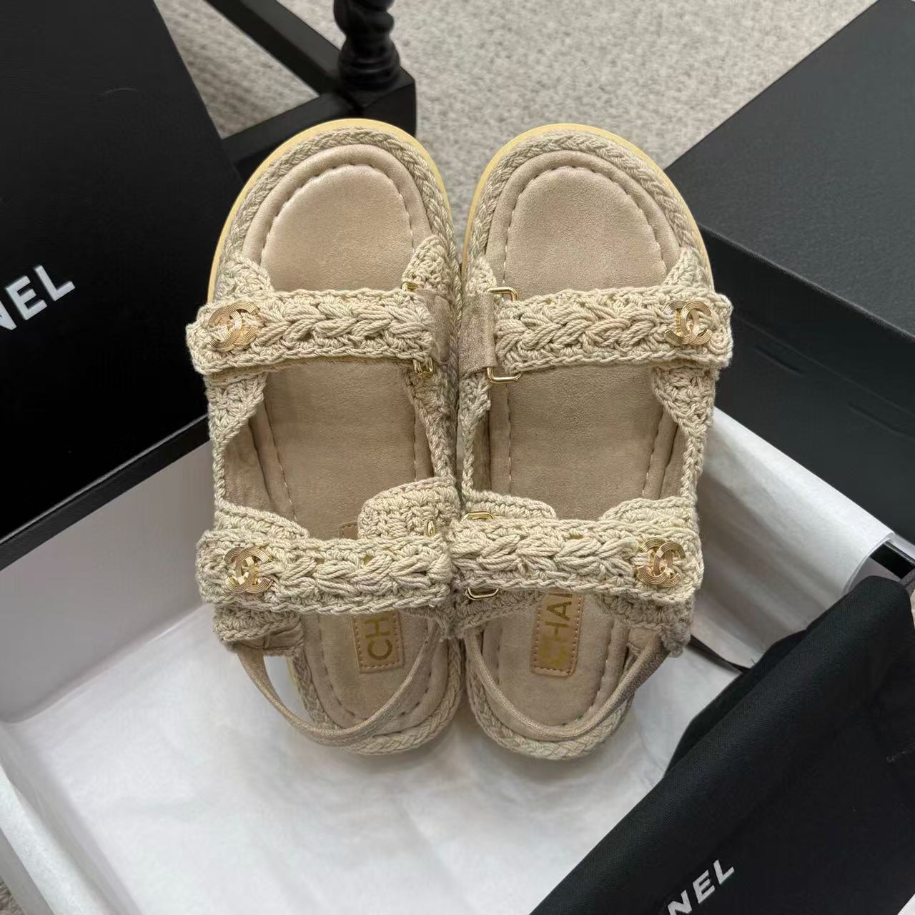 CC FOOTWEAR – BEIGE BRAIDED RAFFIA SANDALS - 35