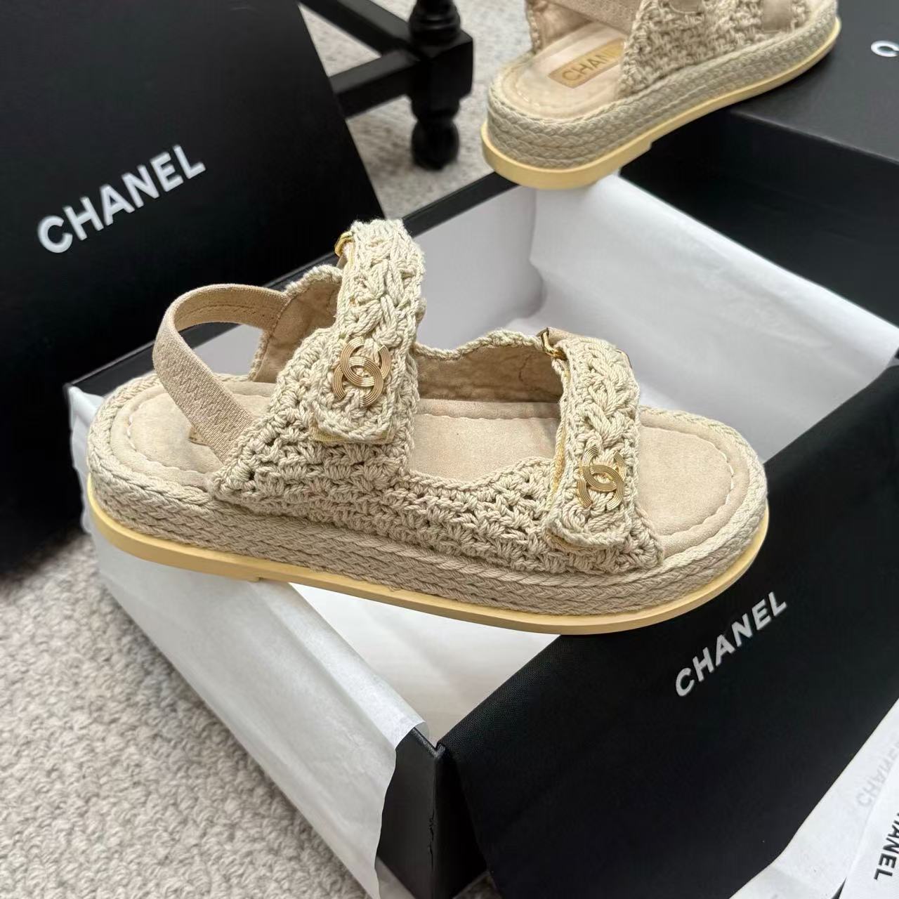 CC FOOTWEAR – BEIGE BRAIDED RAFFIA SANDALS - 35