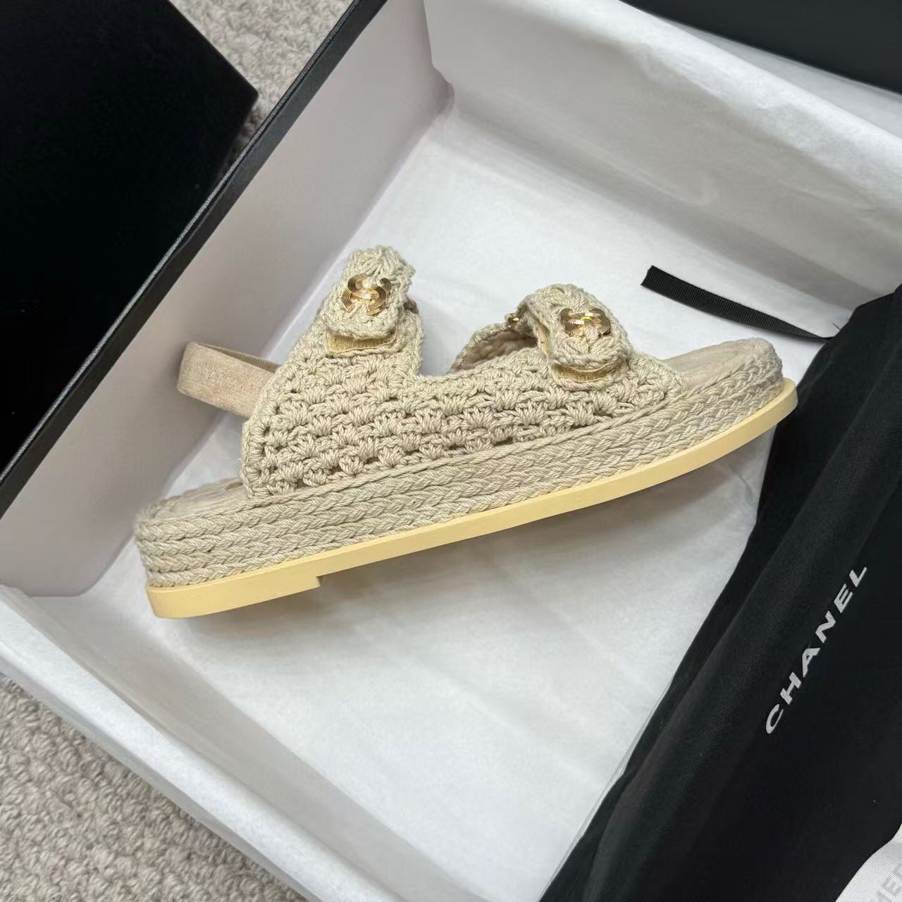 CC FOOTWEAR – BEIGE BRAIDED RAFFIA SANDALS - 35