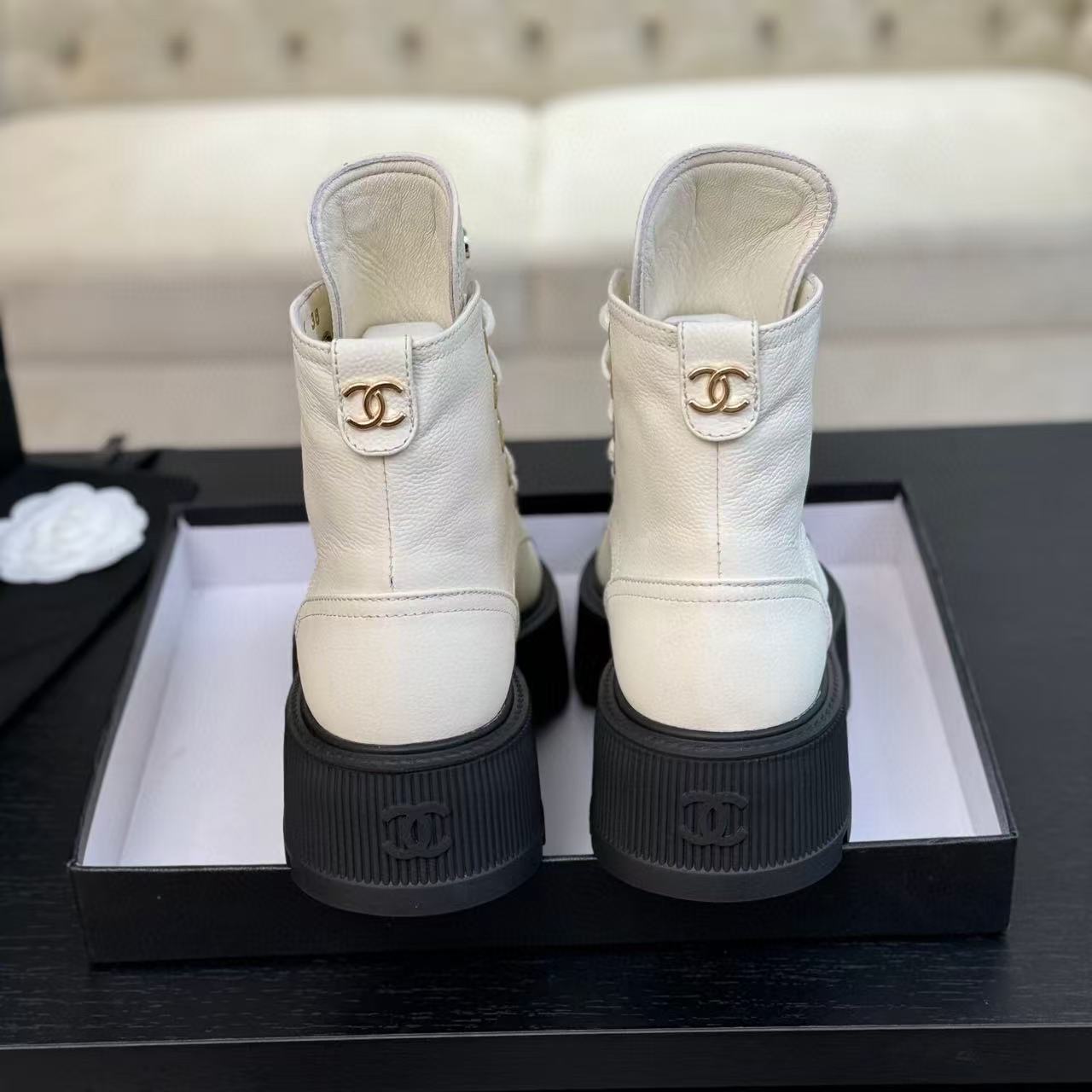 ANKLE BOOTS IN WHITE MIX BLACK CALFSKIN 936574 - 35