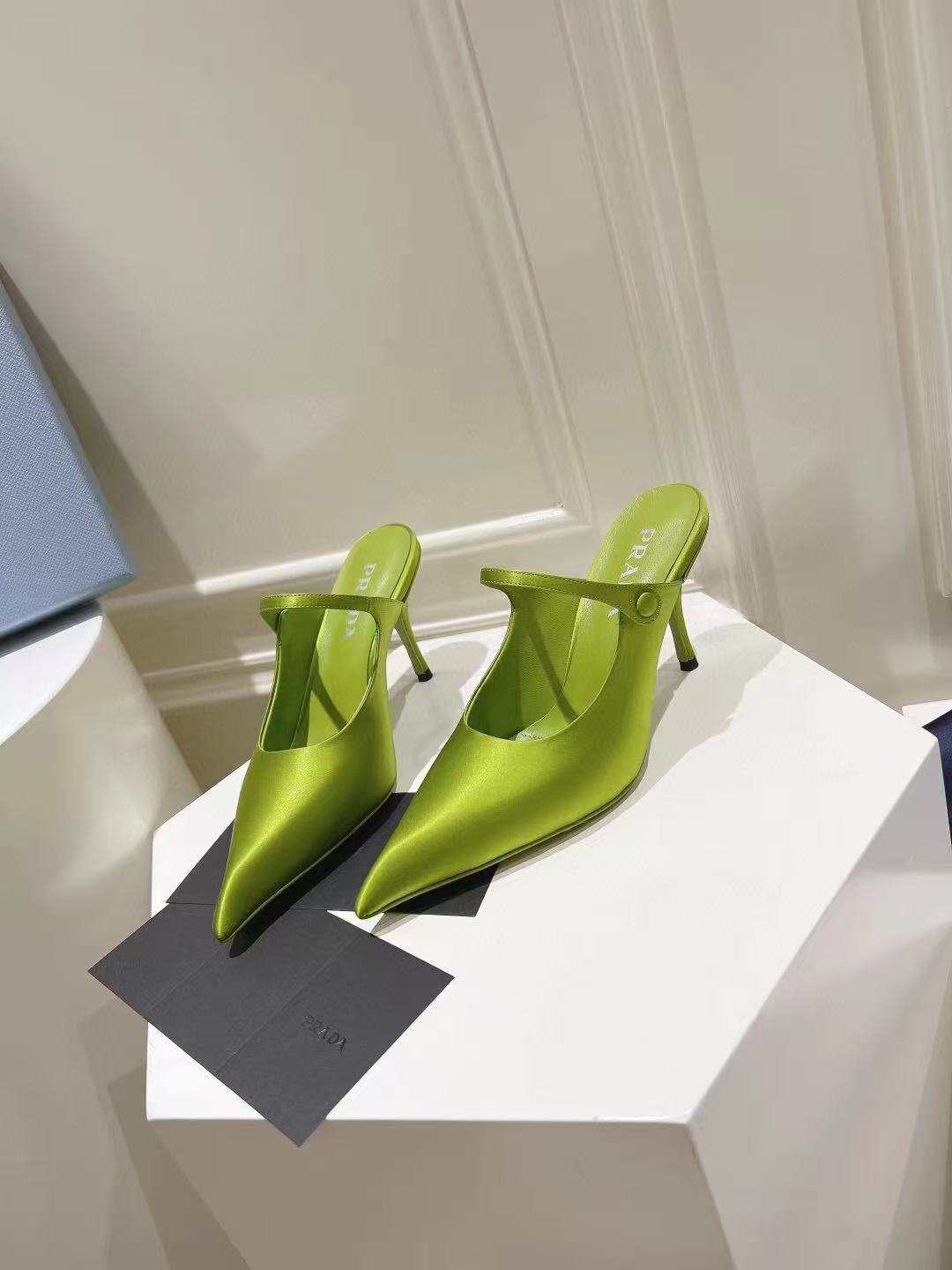 PRA 75 POINTED SATIN MULES IN GREEN FLEECE HEEL - 35