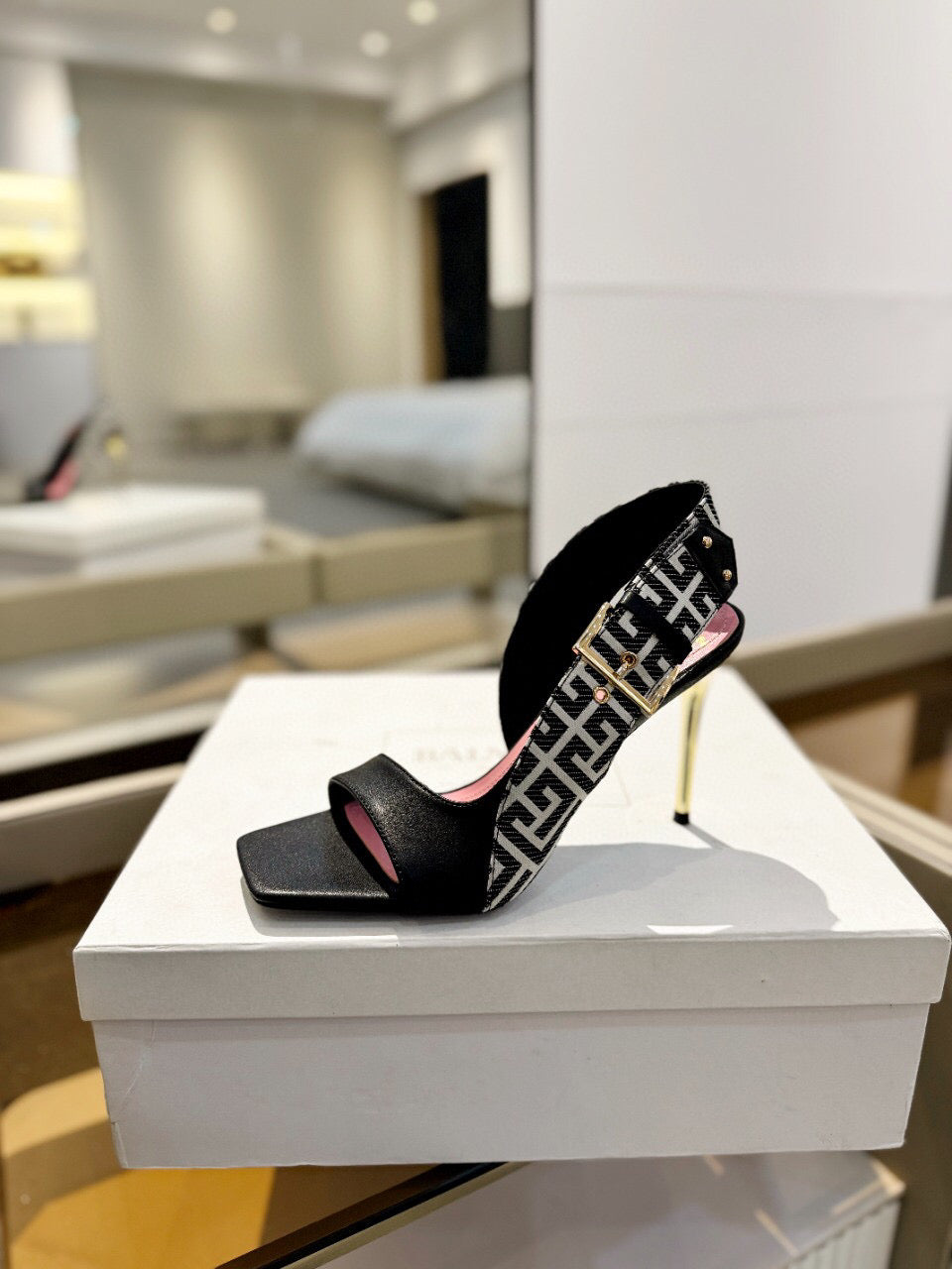 RUBY SANDALS IN BLACK CALFSKIN AND PB LABYRINTH CANVAS - 36