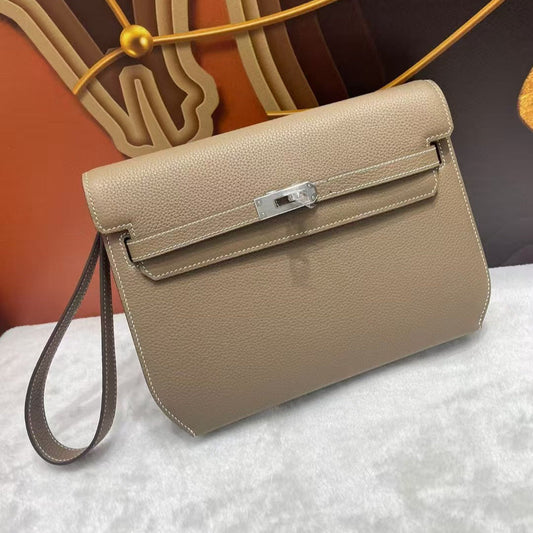 KELLY POCHETTE BAG 25 IN BROWN EPSOM LEATHER WITH PALLADIUM HARDWARE