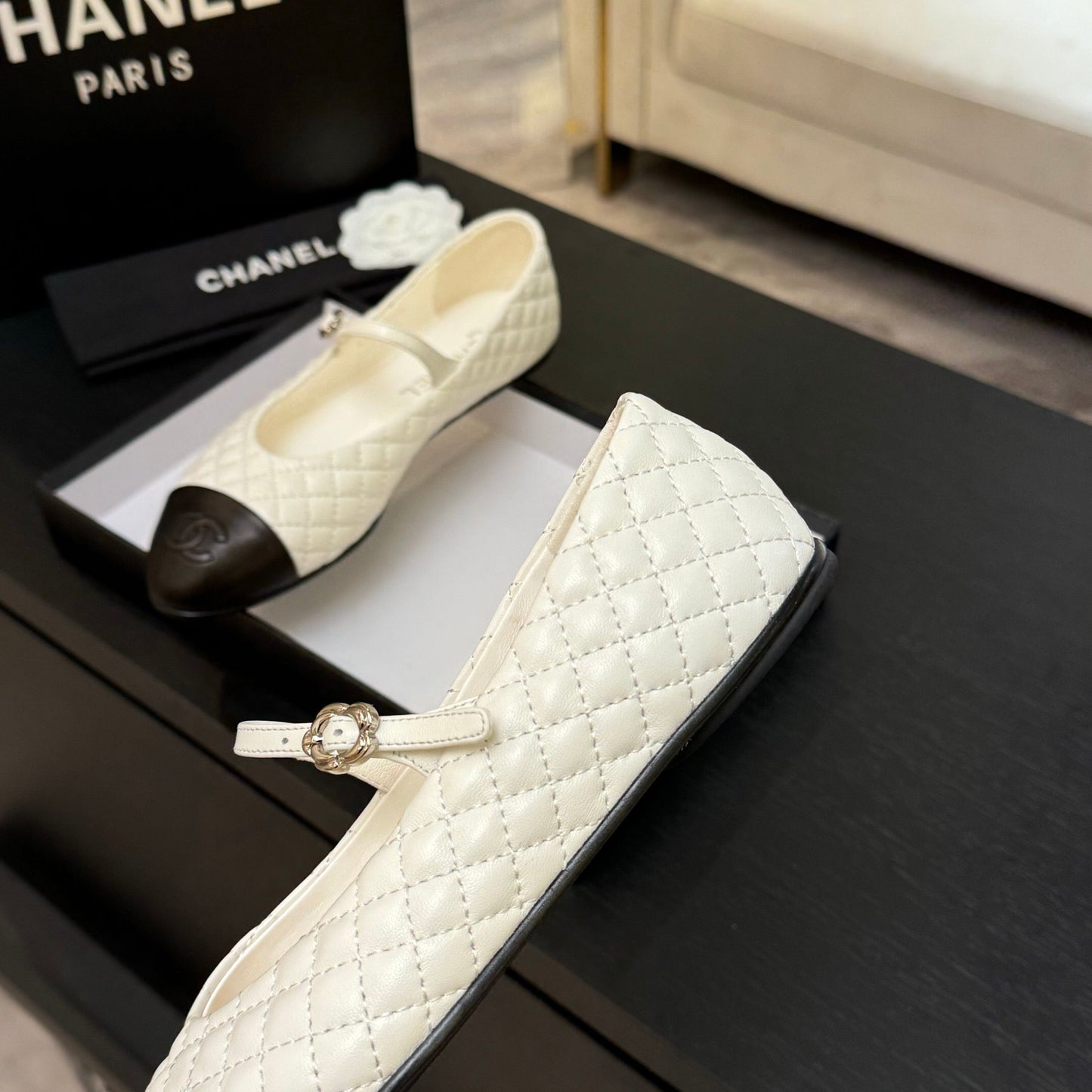MARY JANE IN WHITE QUILTED LAMSKIN - 35