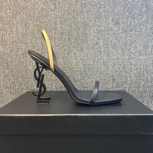 OPAQUE HIGH HEELS IN BLACK CALFSKIN - 35