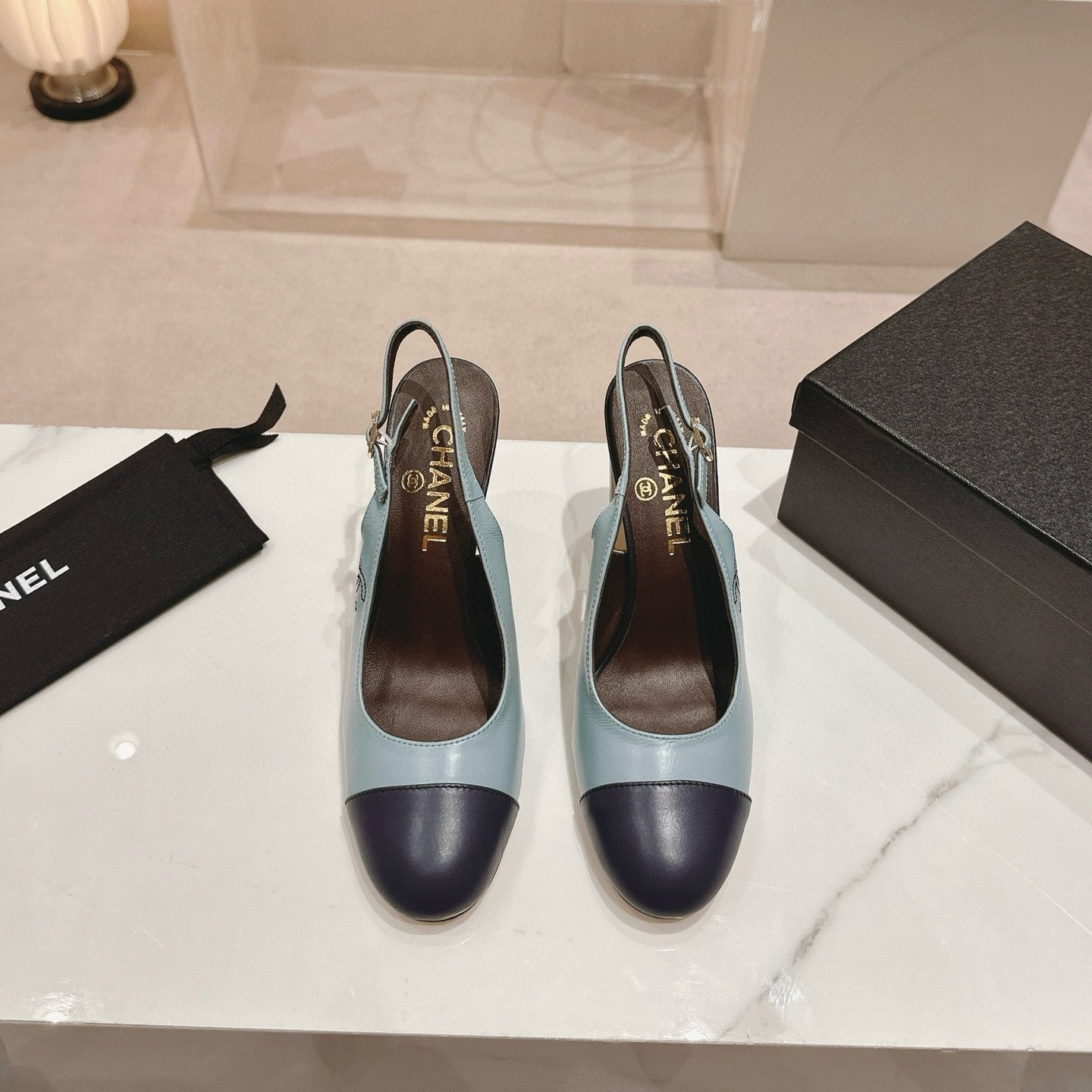 CC SLINGBACK PUMPS IN BLUE AND BLACK CALFSKIN - 35