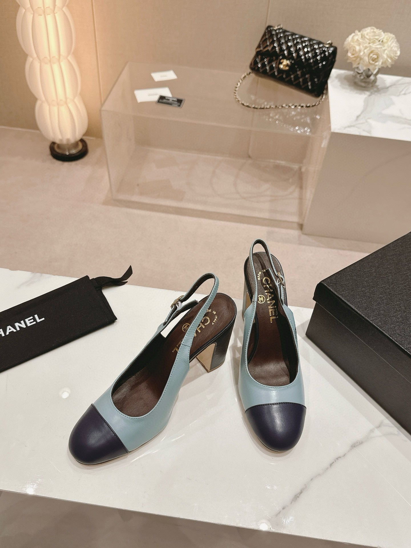 CC SLINGBACK PUMPS IN BLUE AND BLACK CALFSKIN - 35