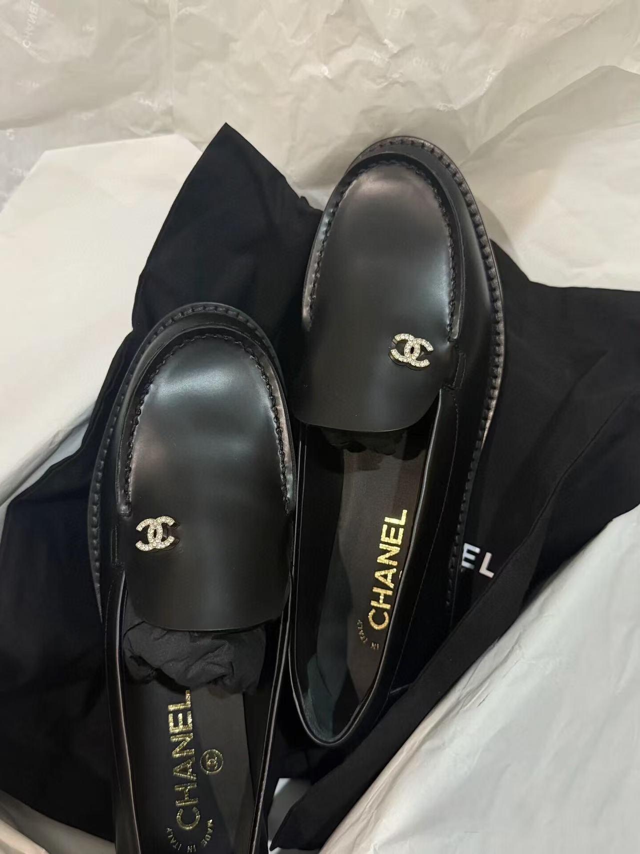 CC MOCCASINS 2025 IN BLACK CALFSKIN - 35