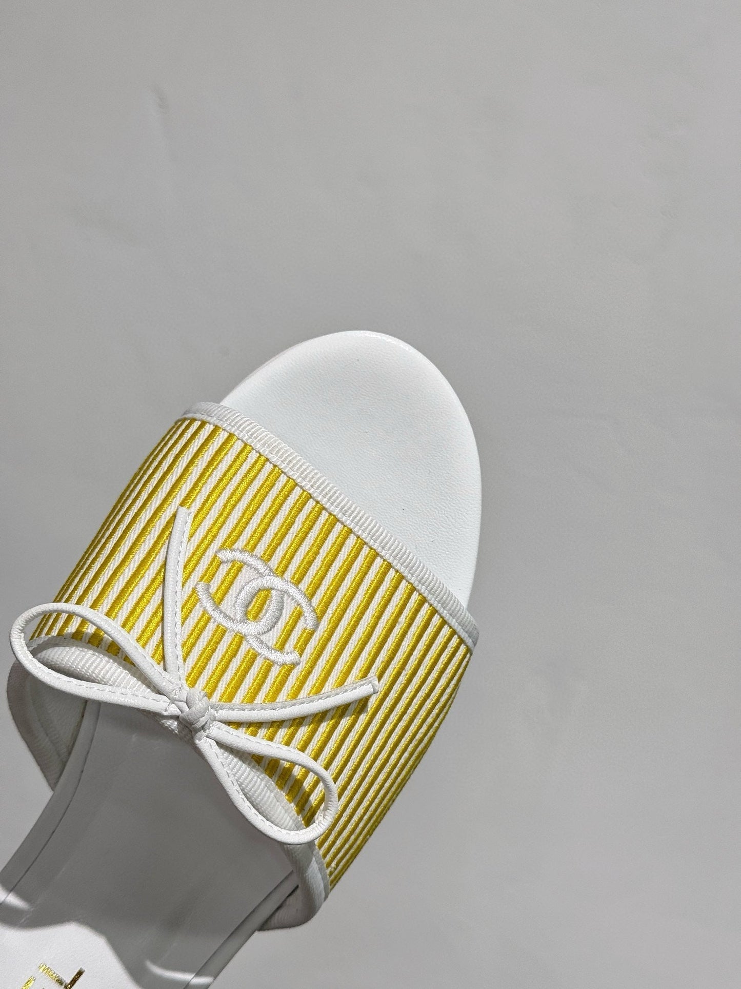 CC STRIPED SLIDE SANDALS IN YELLOW AND WHITE CANVAS - 35