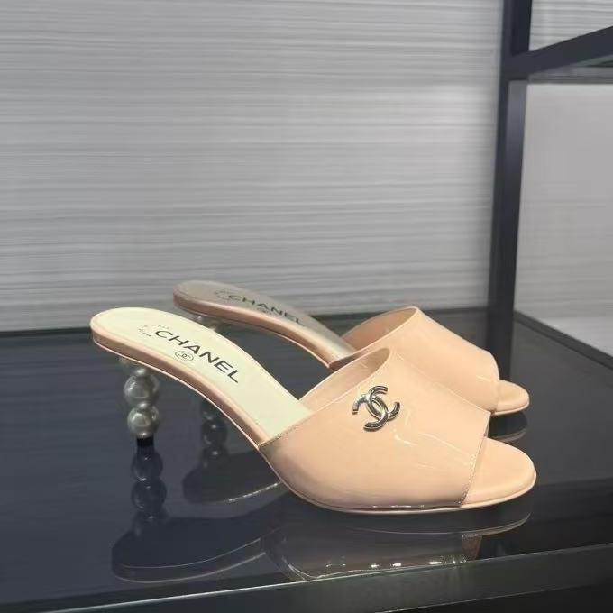 CC PEARL HIGH MULES IN BEIGE CALFSKIN - 35