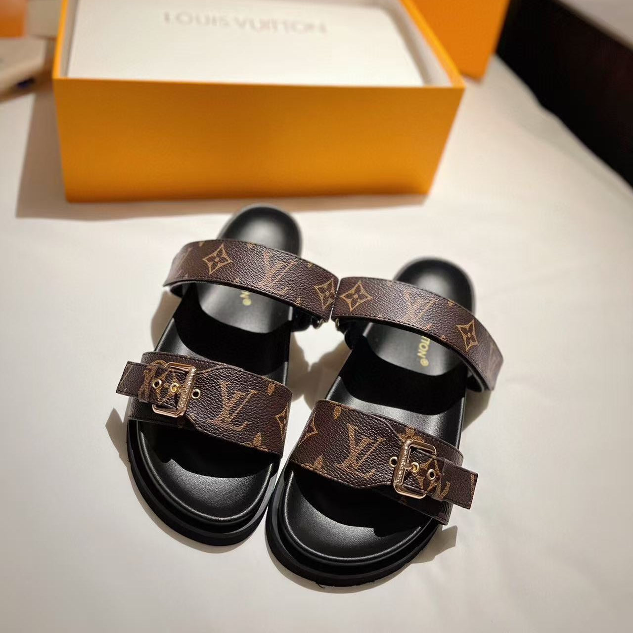 LV GOLD BUCKLE SANDALS IN BROWN MONOGRAM CANVAS - 35
