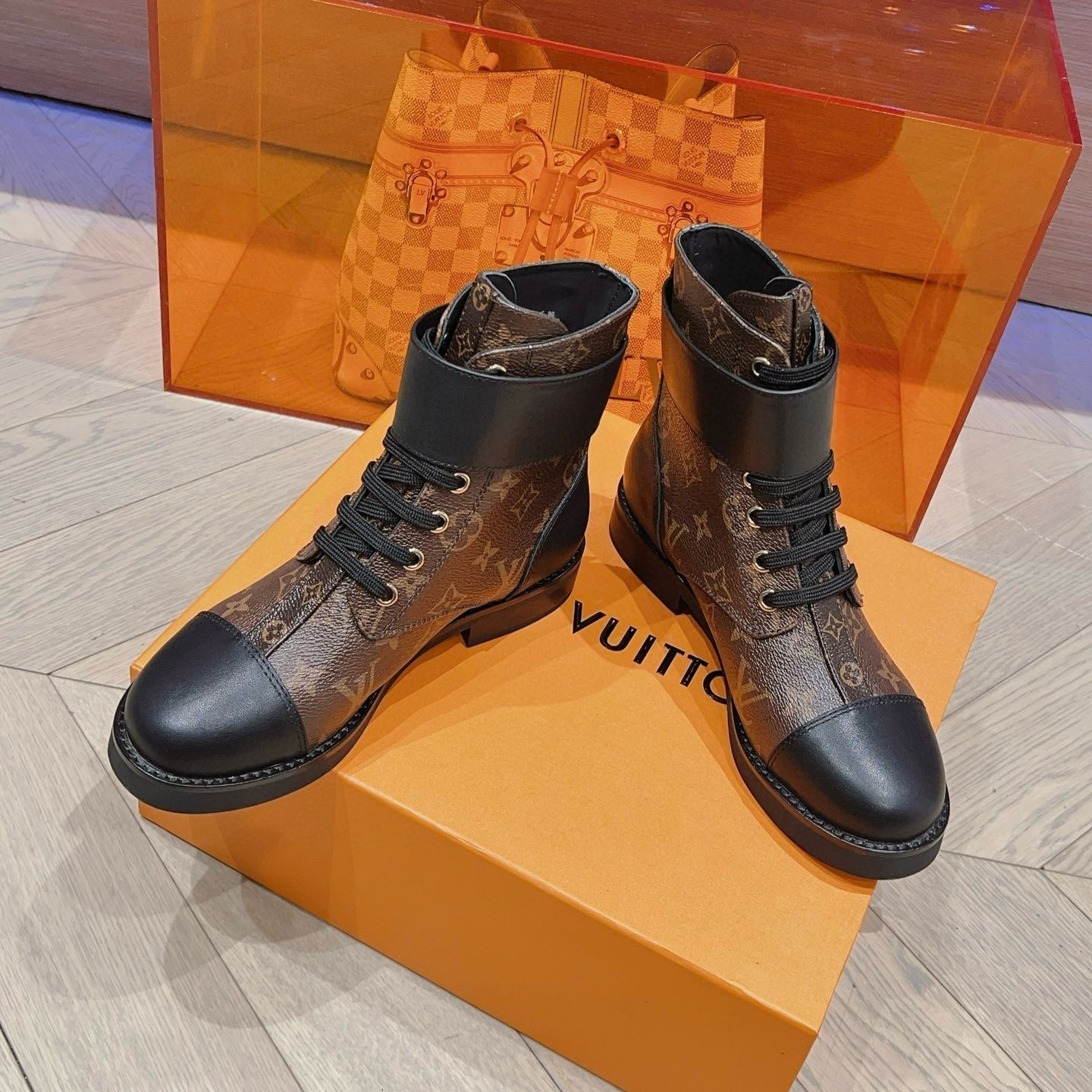 LV BOOTS IN BROWN MONOGRAM CANVAS MIX CALFSKIN - 35