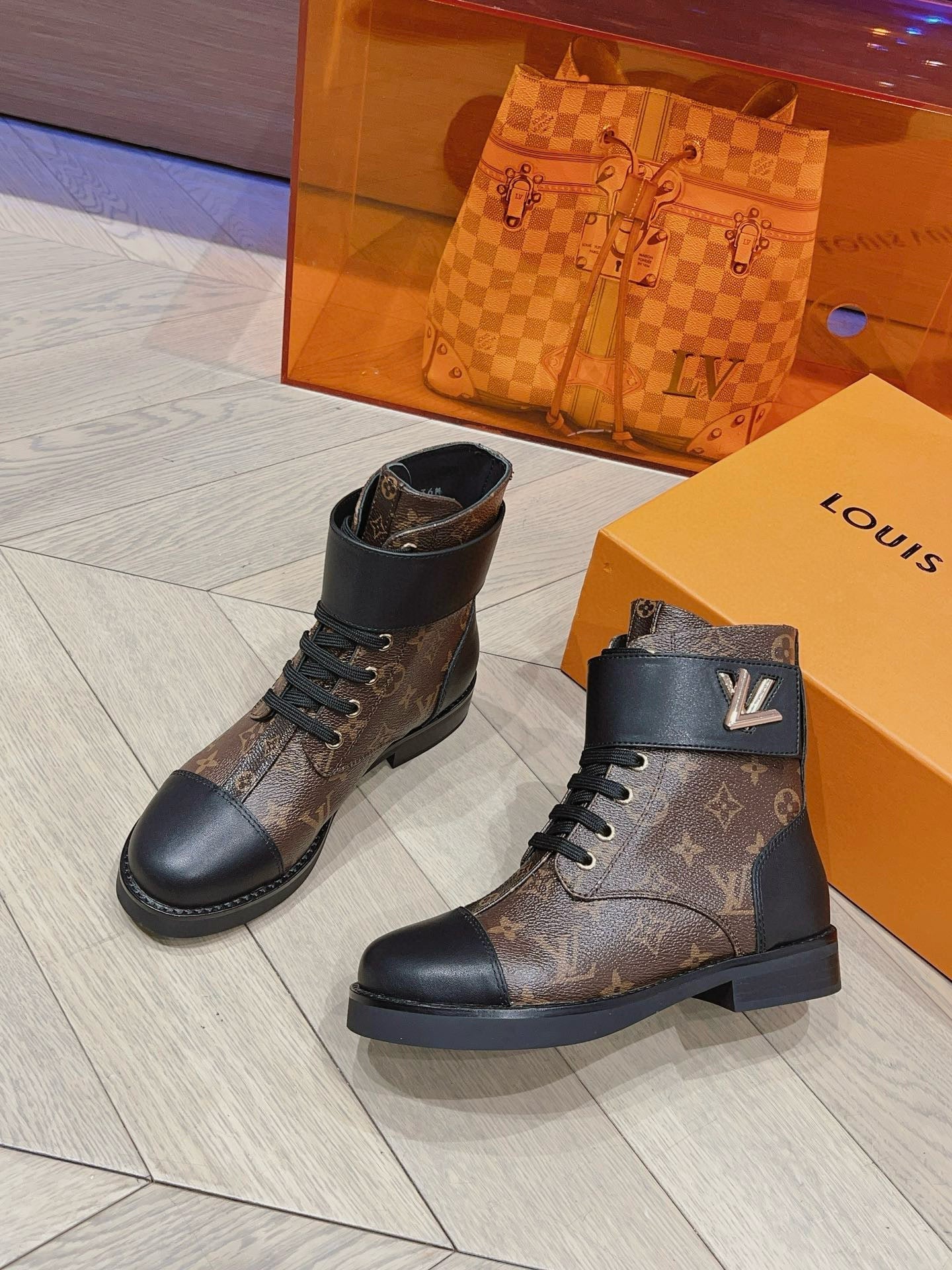 LV BOOTS IN BROWN MONOGRAM CANVAS MIX CALFSKIN - 35