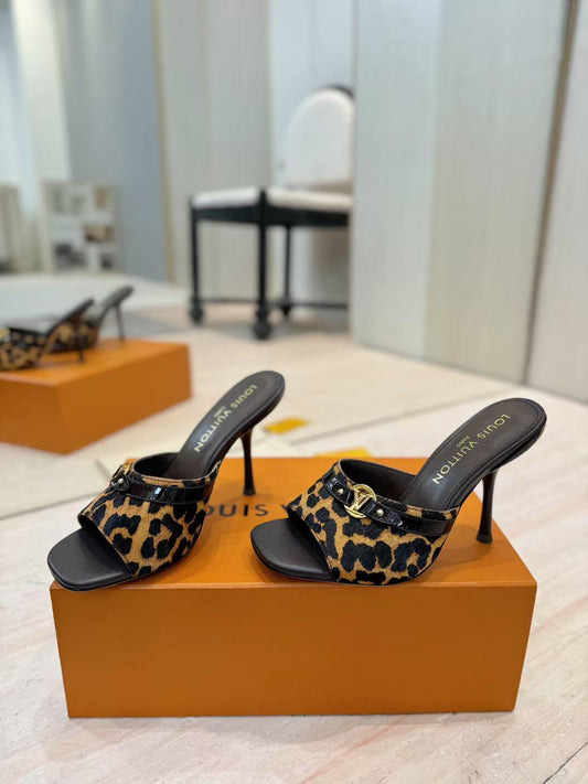LV LEOPARD HIGH MULES IN BLACK AND BROWN FUR - 35