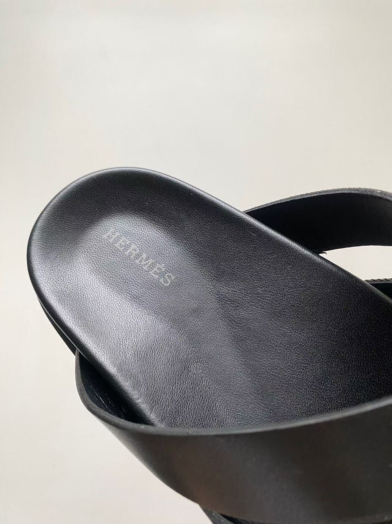 HM SLIDES IN BLACK AND DARK GREEN FABRIC - 38