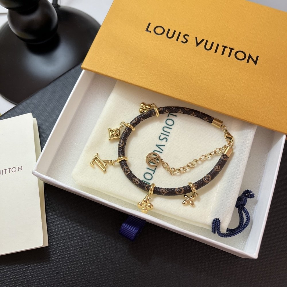 Louis Vuitton LV Blooming Bracelet M8433Z