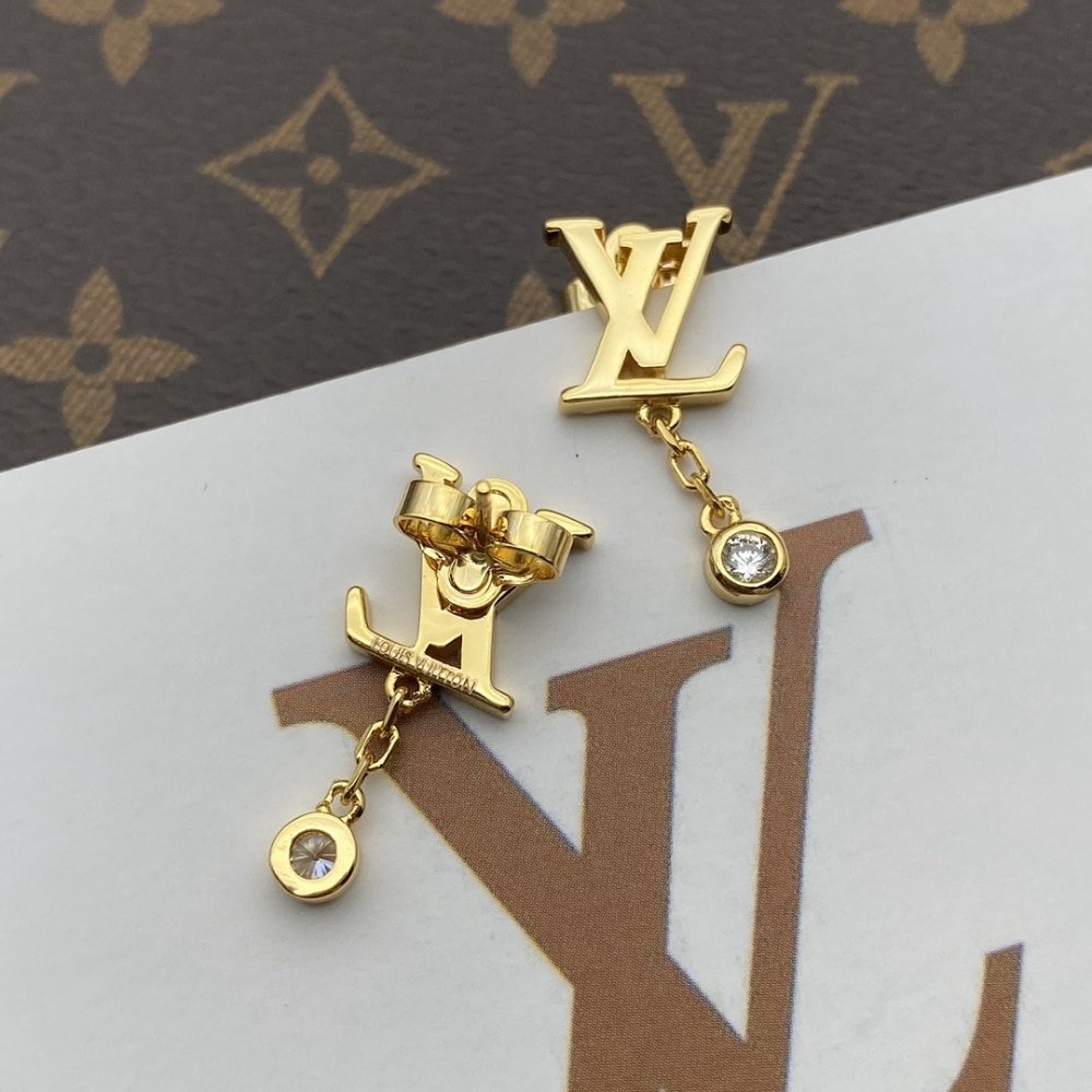 Louis Vuitton Idylle Blossom LV Ear Stud Q96495