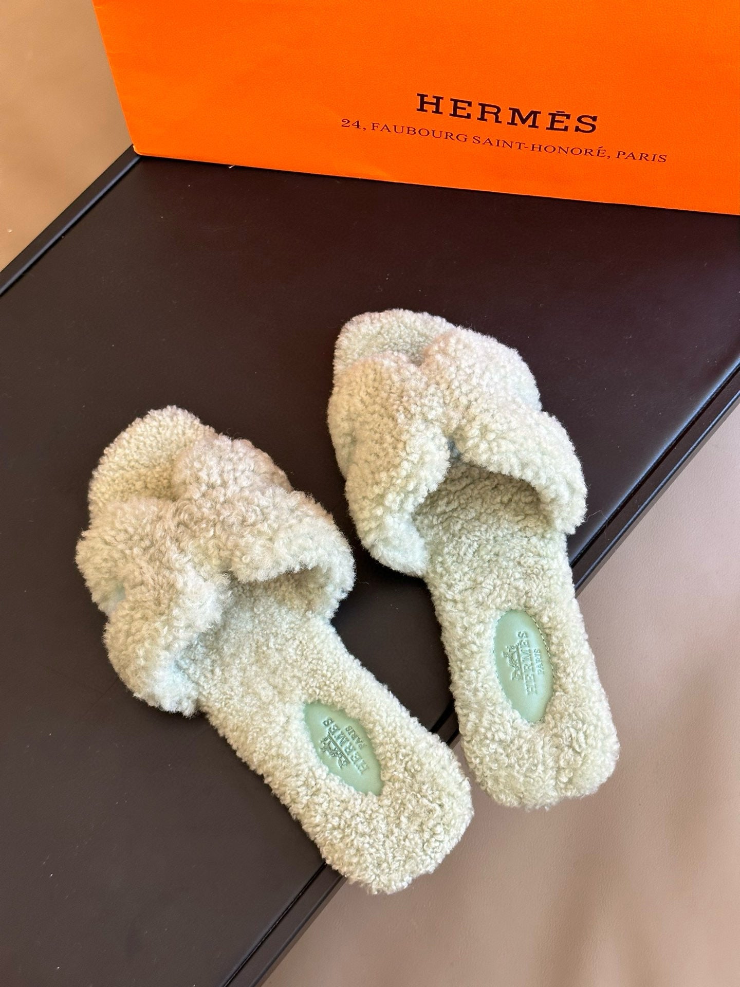 0RAN SANDAL SHEARLING LIGHT GREEN - 35