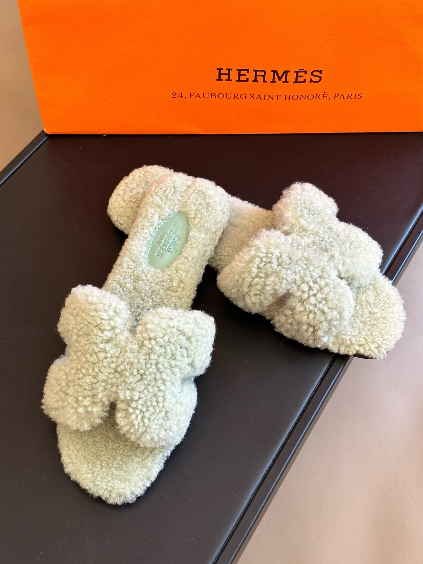 0RAN SANDAL SHEARLING LIGHT GREEN - 35