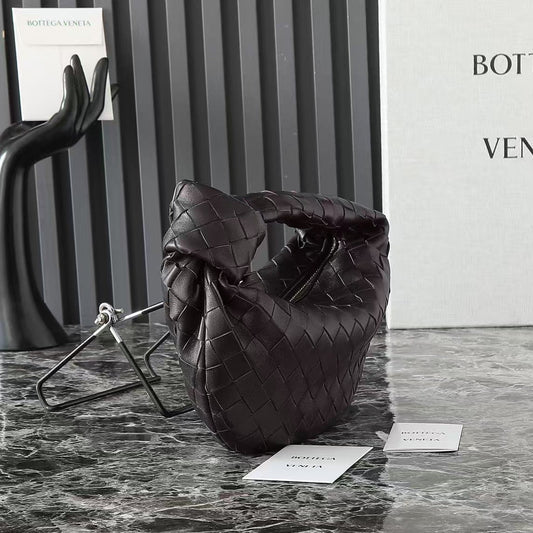 BOTTEGA VENETA 25S MINI JODIE 26 IN CHOCOLATE BROWN CALFSKIN