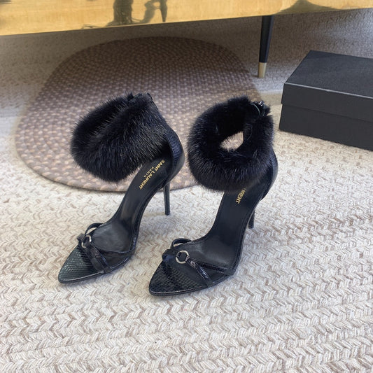 HIGH HEEL SANDAL IN BLACK POLISHED CALFSKIN AND MINK FUR - 34