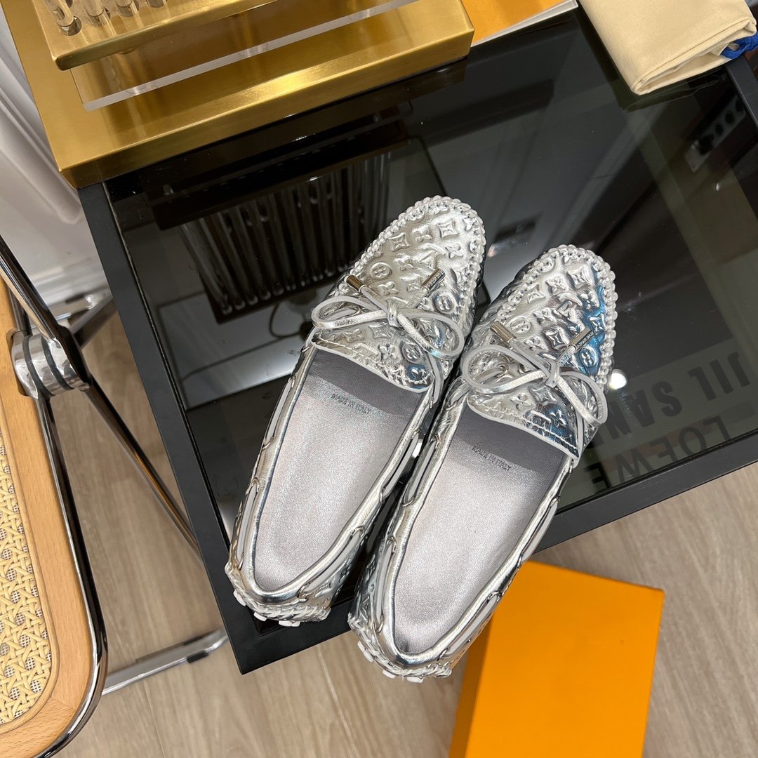 LV GLORIA FLAT LOAFER LOGO STAMPING SILVER - 35