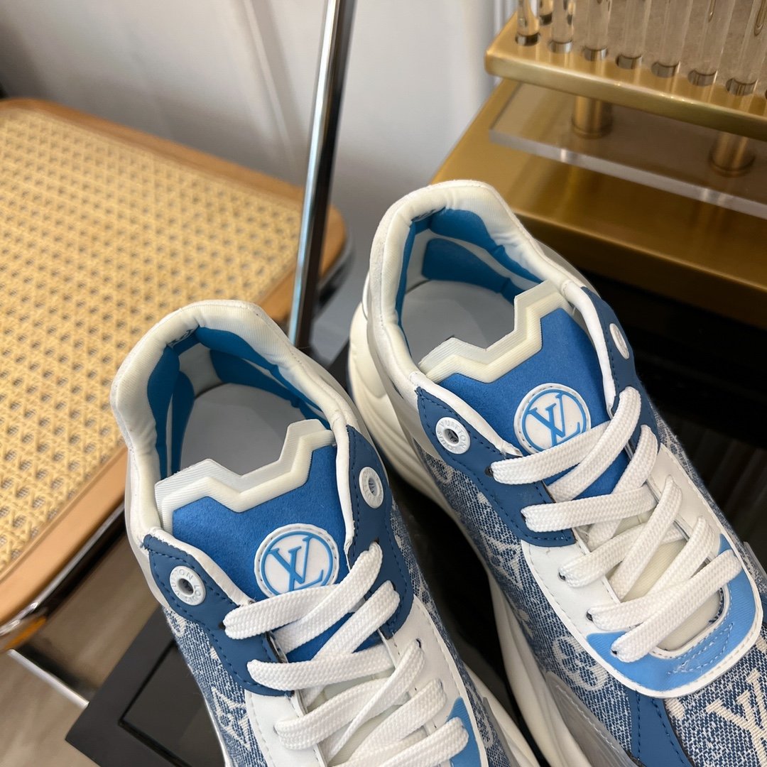 LV RUN 55 SNEAKER LIGHT BLUE - 35