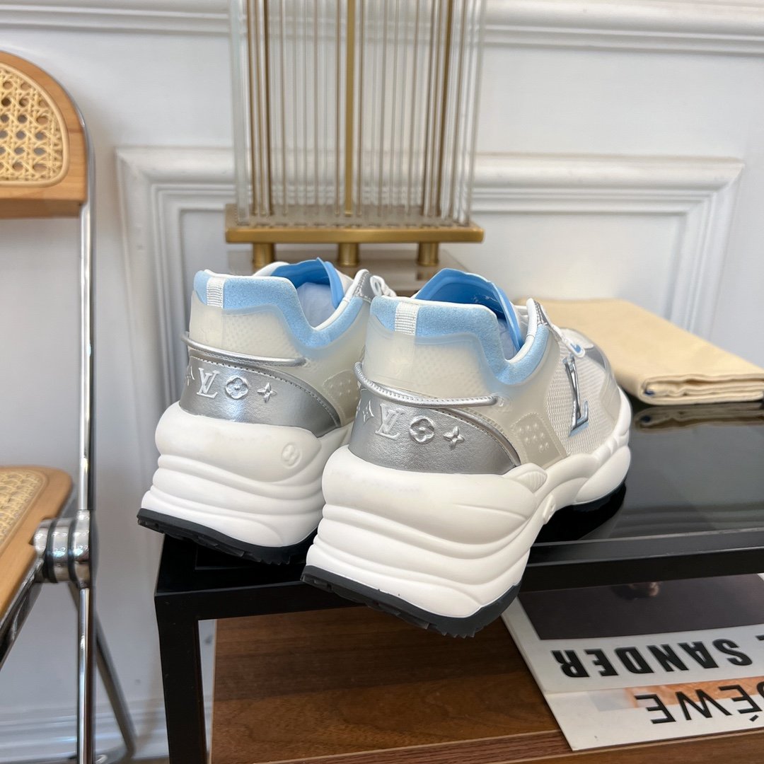 LV RUN 55 SNEAKER WHITE BLUE - 35
