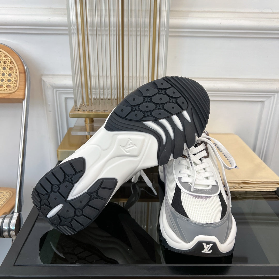 LV RUN 55 SNEAKER WHITE GRAY - 35