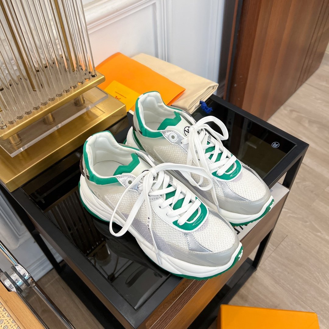 LV RUN 55 SNEAKER WHITE GREEN - 35