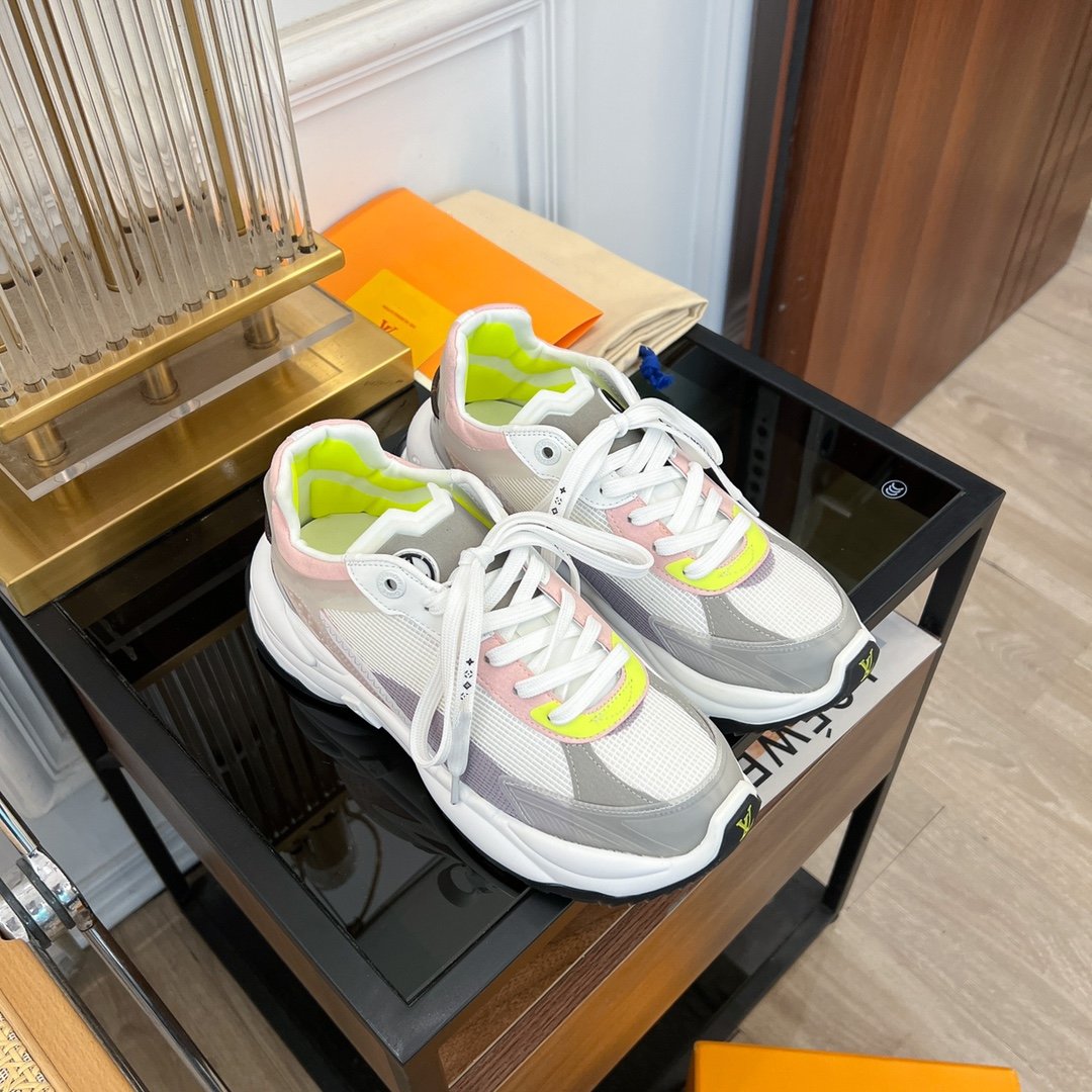 LV RUN 55 SNEAKER GREEN PLANTAIN - 35