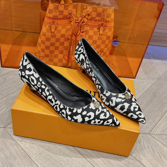 LV SINGLE LOW HEEL PUMP WHITE LEOPARD - 34