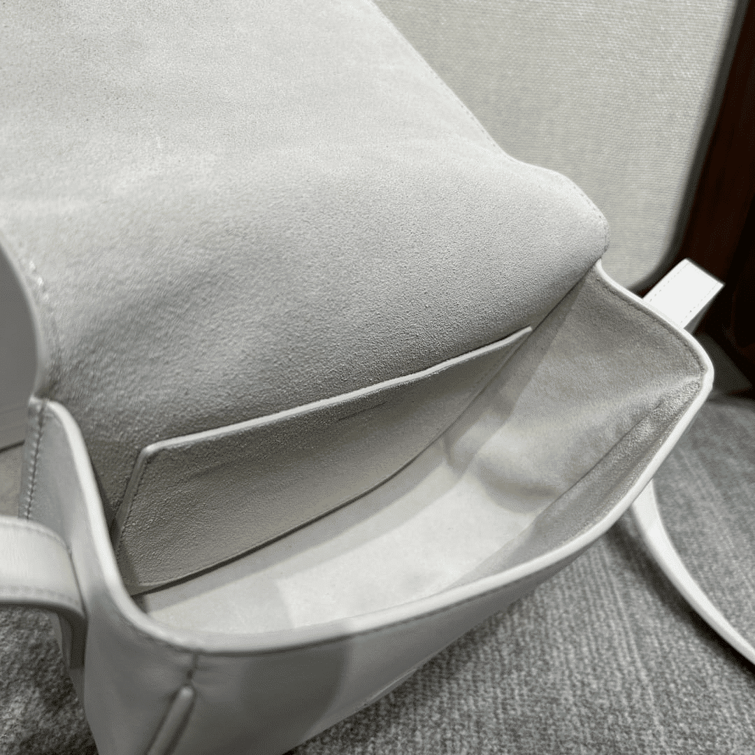 Super Vip 1:1 – Celine Folco Cuir Triomphe In White