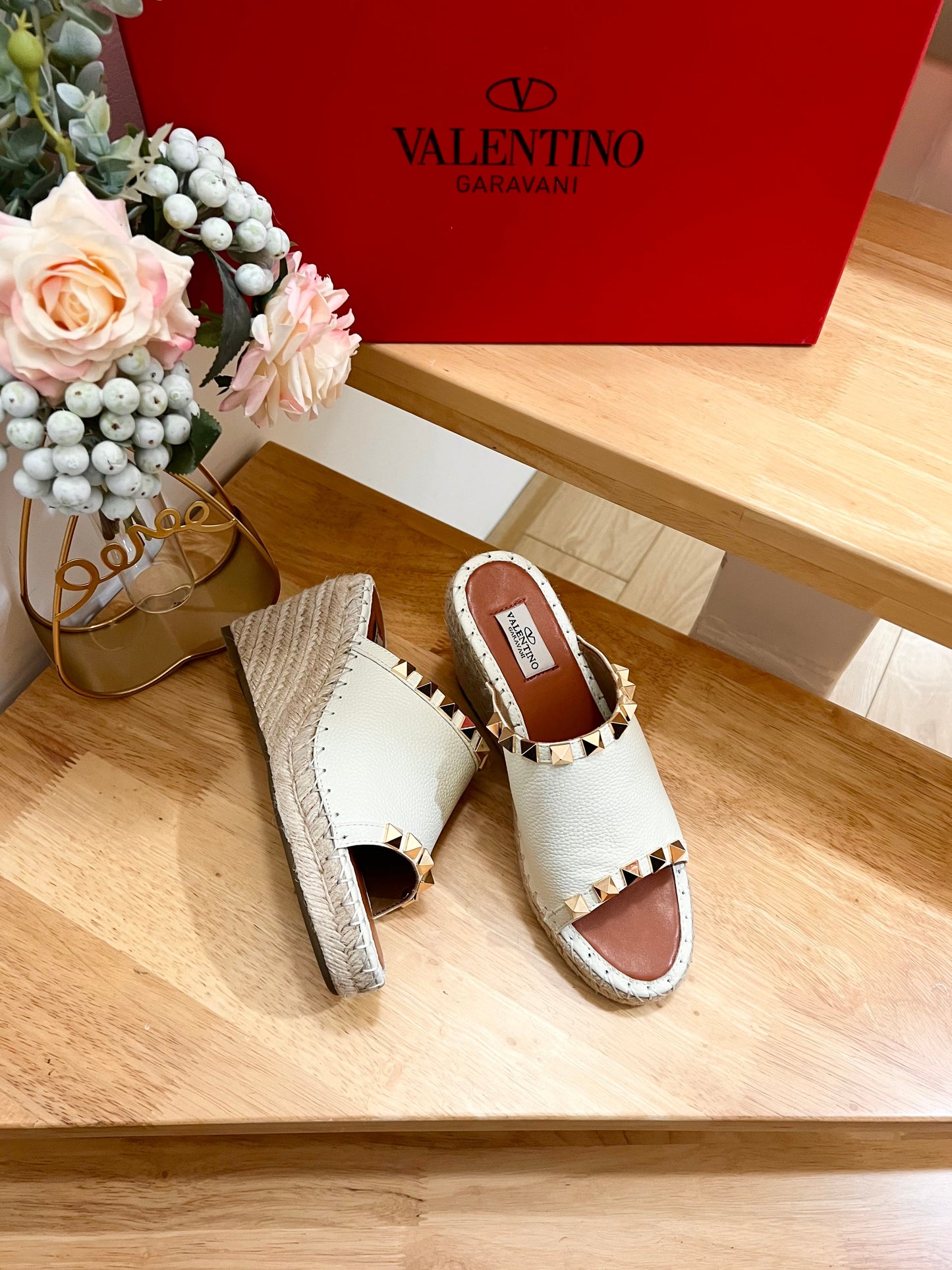 LACE-UP WEDGE SANDALS IN WHITE CALFSKIN WITH STUDS - 36