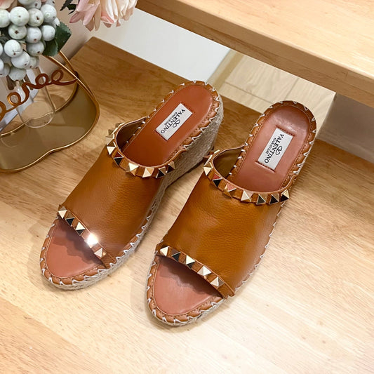 LACE-UP WEDGE SANDALS IN BRONZE BROWN CALFSKIN WITH STUDS - 36