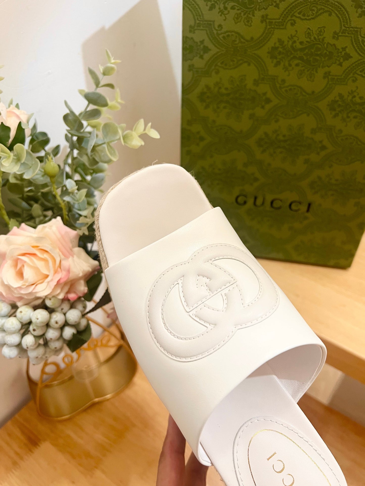 HIGH 10CM WEDGE SANDALS IN WHITE SHEEPSKIN - 36