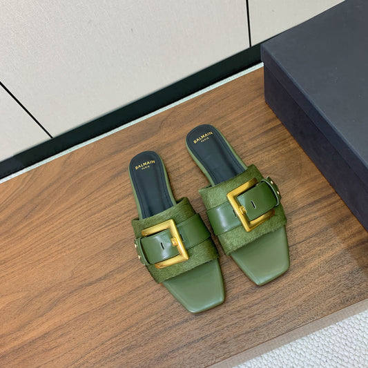 BALMAIN 26S ПЛОСКІ САНДАЛІ B-BELT З ТЕЛЯЧОЇ ШКІРИ ТА ХУТРА ПОНІ ОЛИВКОВОГО КОЛЬОРУ