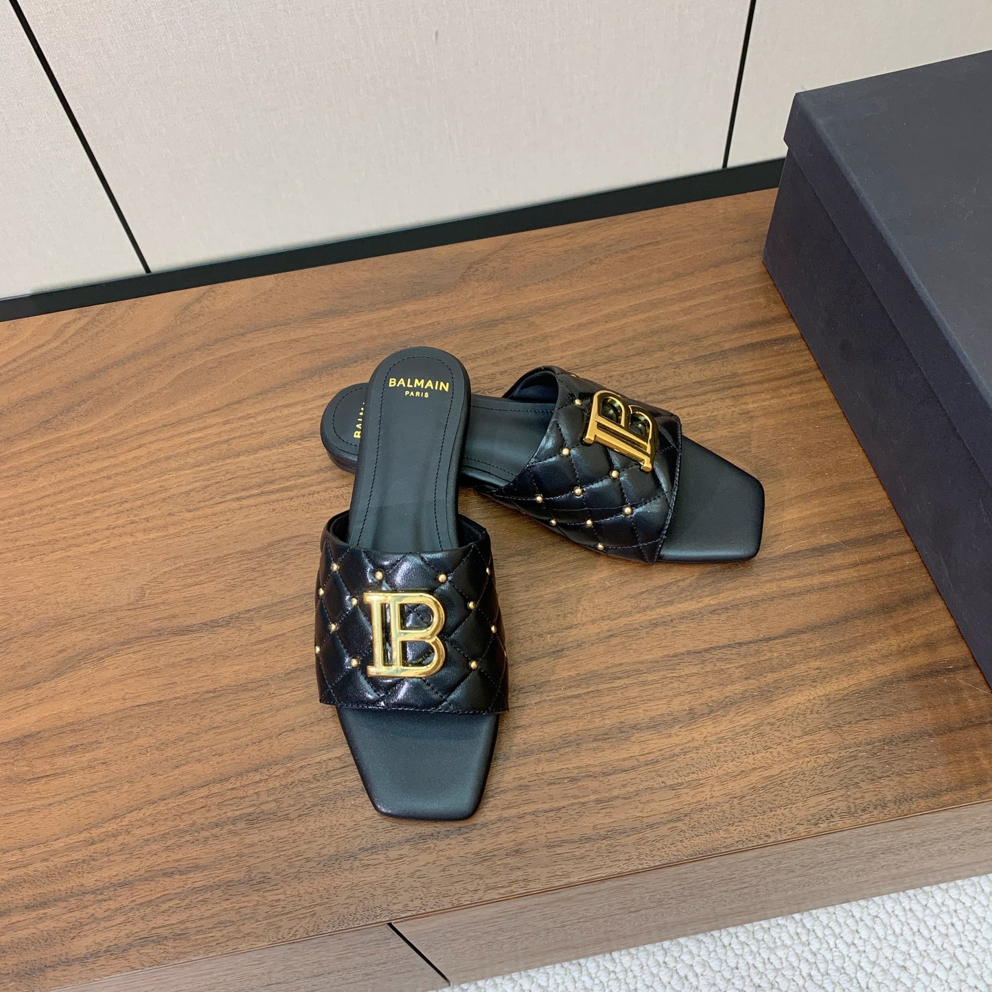 BALMAIN 26S СТЬОБАНІ МЮЛІ З ЧОРНОЇ ТЕЛЯЧОЇ ШКІРИ