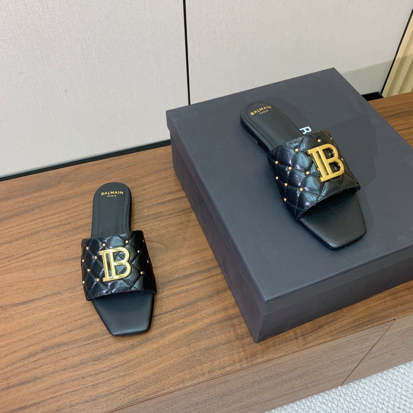BALMAIN 26S СТЬОБАНІ МЮЛІ З ЧОРНОЇ ТЕЛЯЧОЇ ШКІРИ