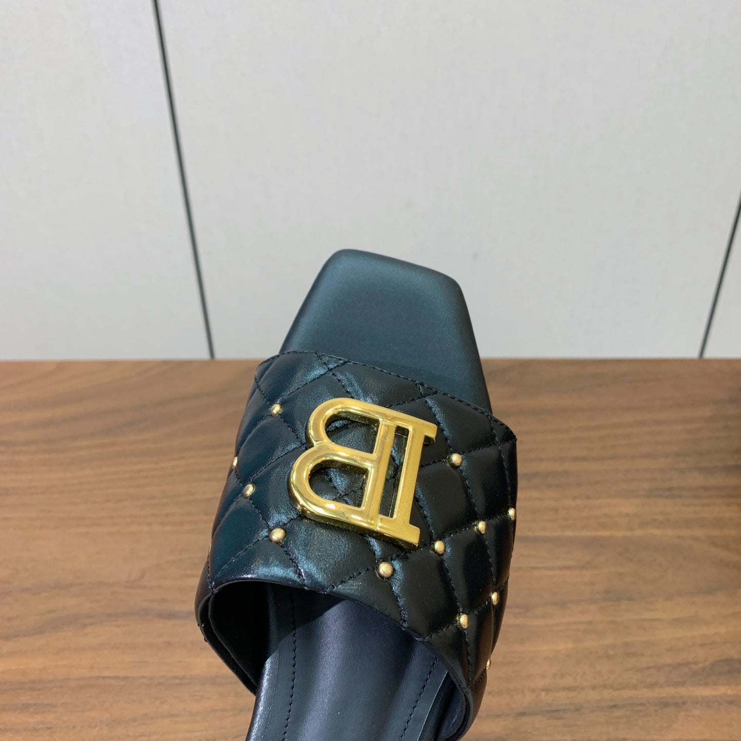 BALMAIN 26S СТЬОБАНІ МЮЛІ З ЧОРНОЇ ТЕЛЯЧОЇ ШКІРИ