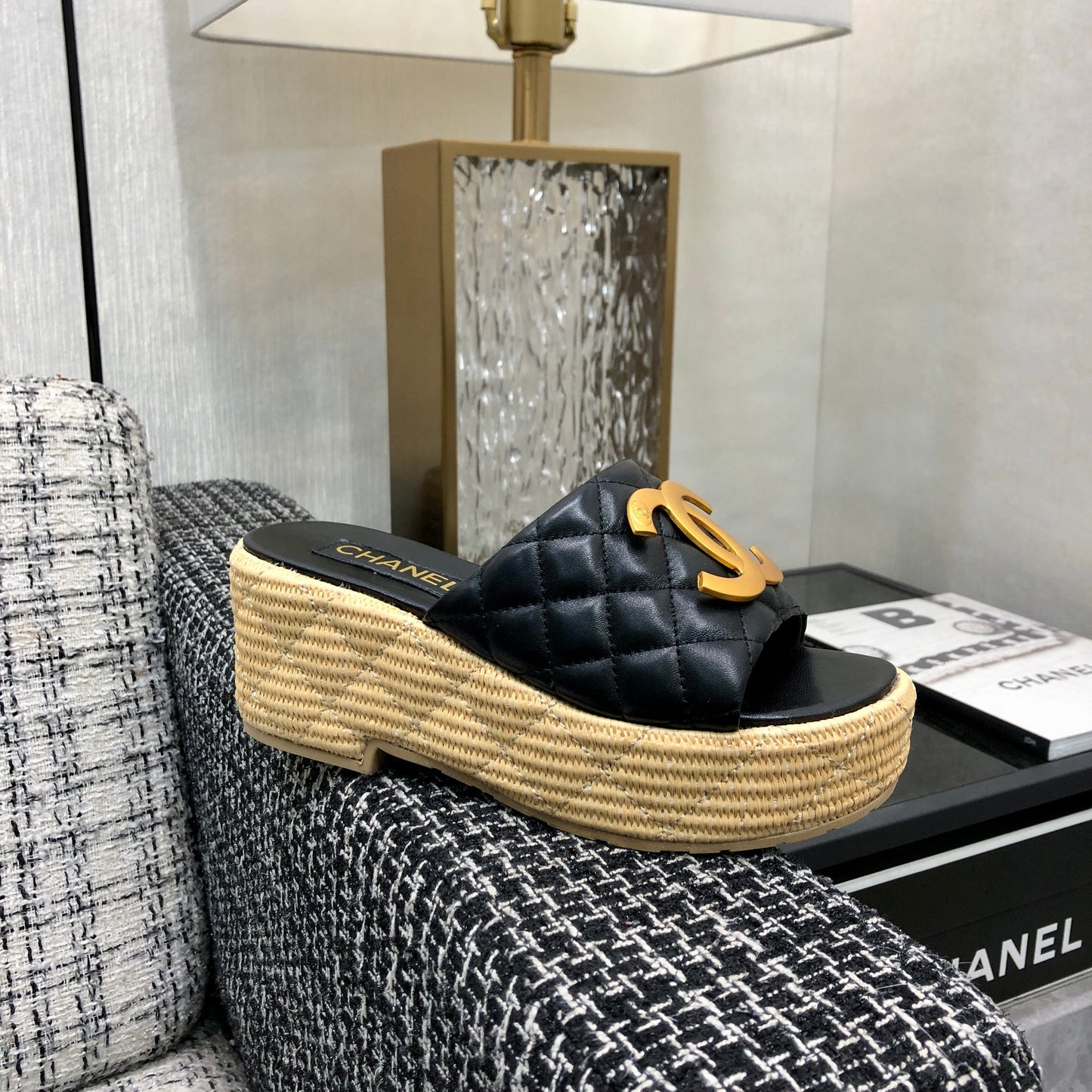 THICK SOLE WEDGE SLIPPERS IN BLACK LAMBSKIN AND BEIGE RUBBER - 35