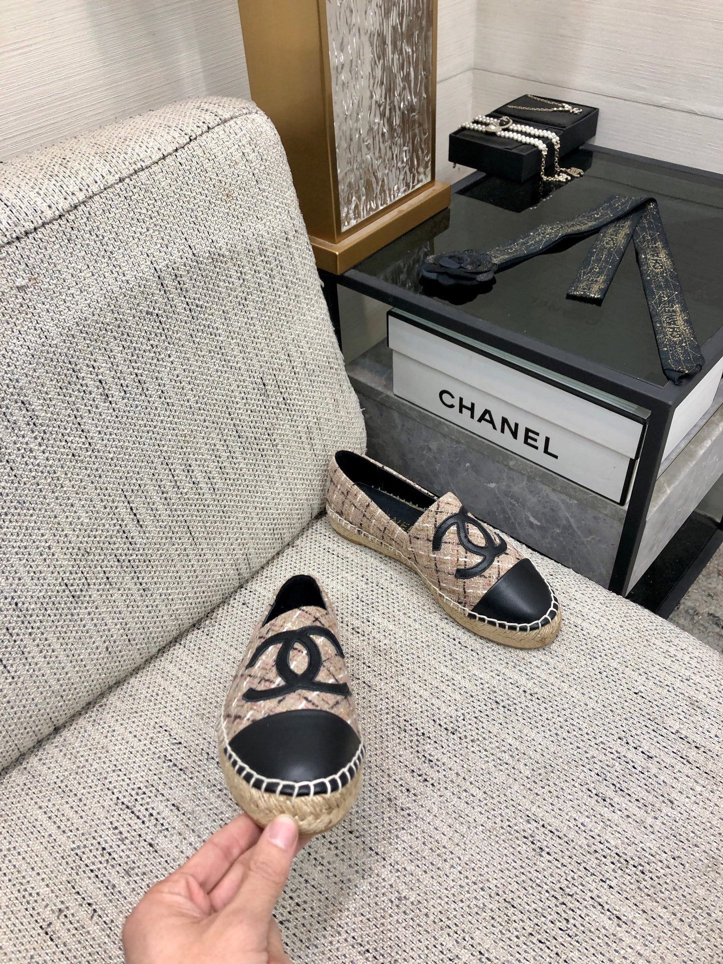 ESPADRILLE CAMEL BEIGE TWEED FABRIC AND BLACK CALFSKIN FLATS - 35
