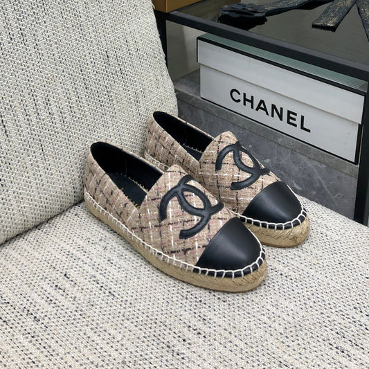 ESPADRILLE CAMEL BEIGE TWEED FABRIC AND BLACK CALFSKIN FLATS - 35