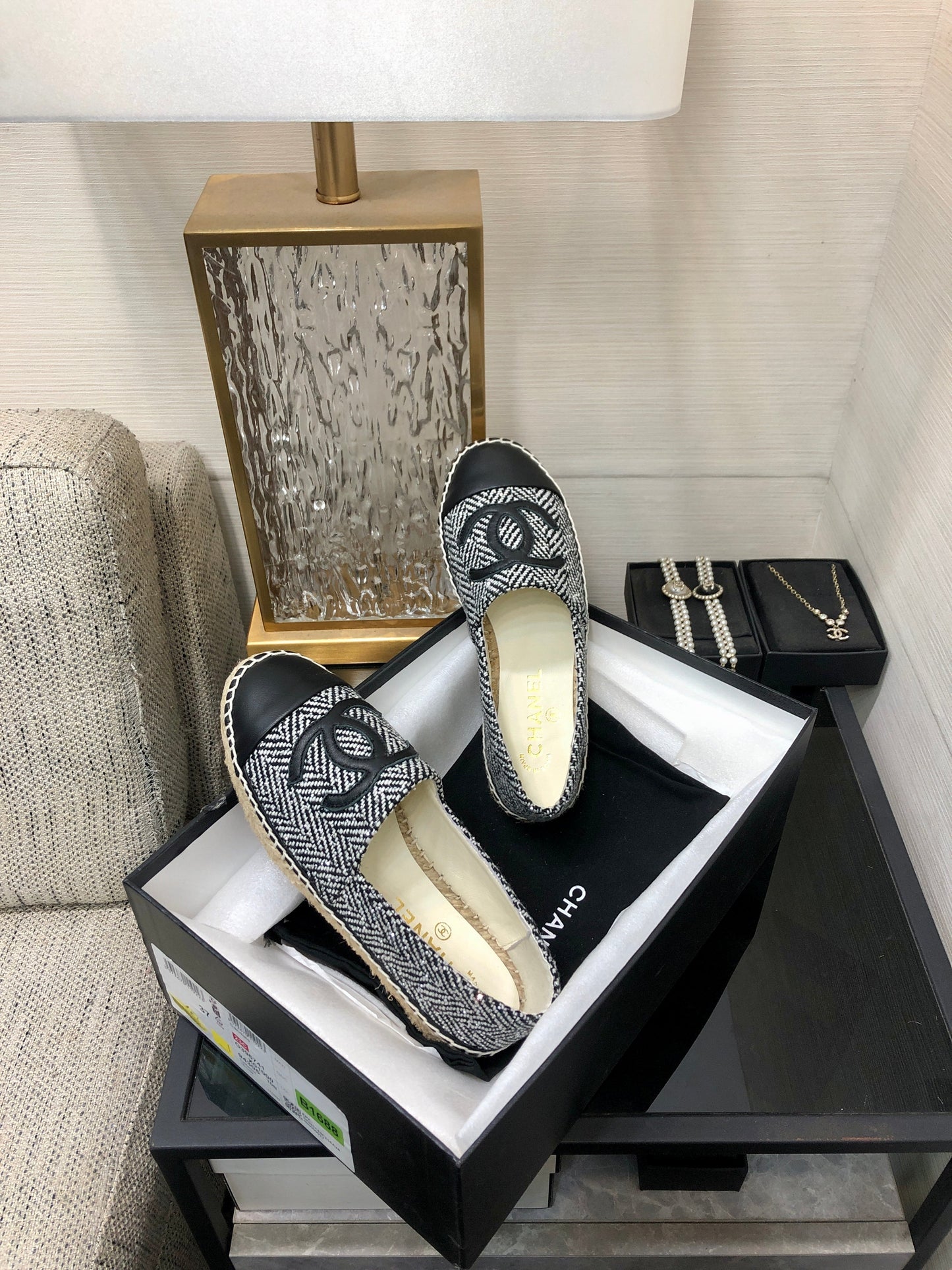 ESPADRILLE BLACK MIX WHITE TWEED FABRIC AND CALFSKIN FLATS 185046 - 35