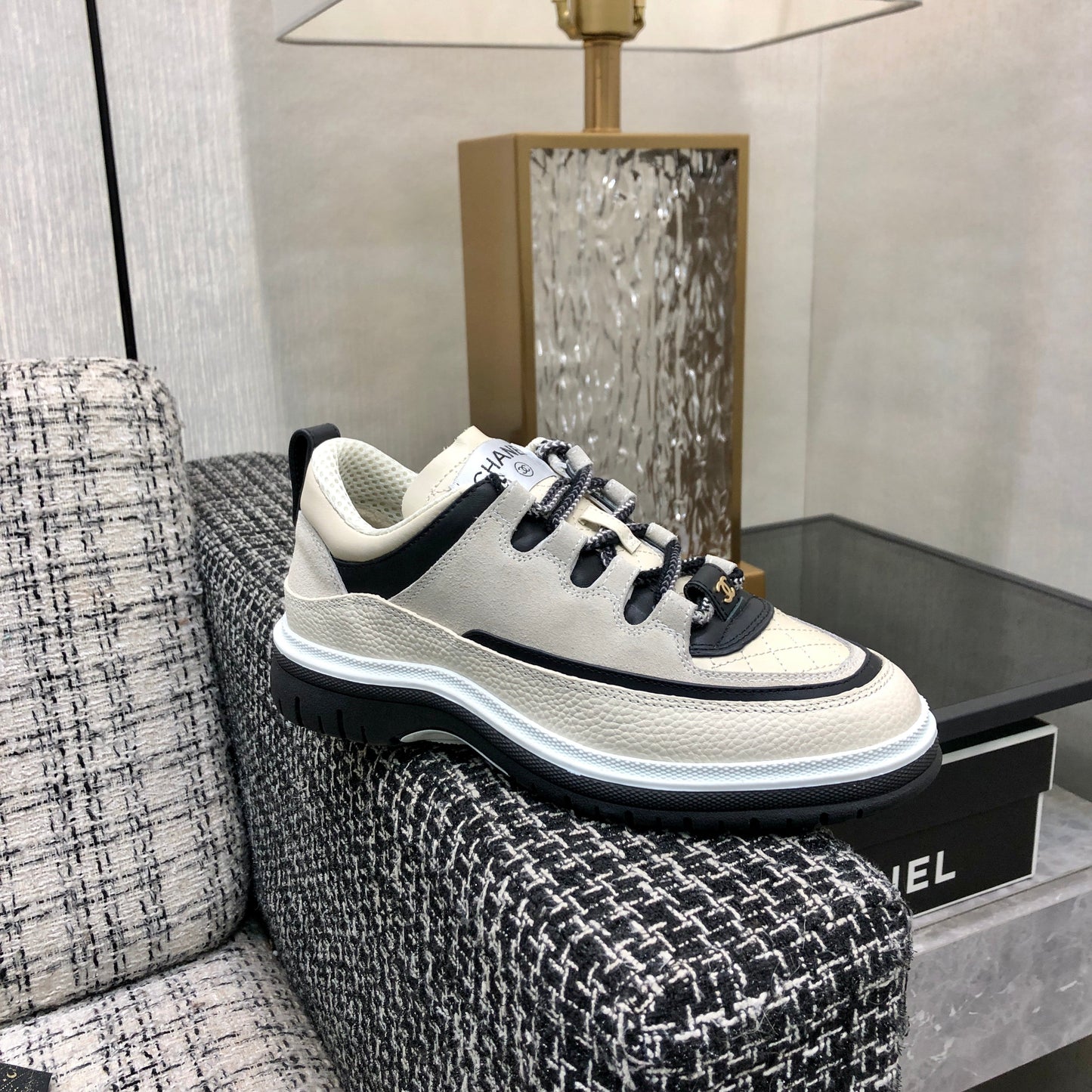 LOW TOP CASUAL SHOES IN BISQUE BEIGE LAMBSKIN AND SUEDE - 35