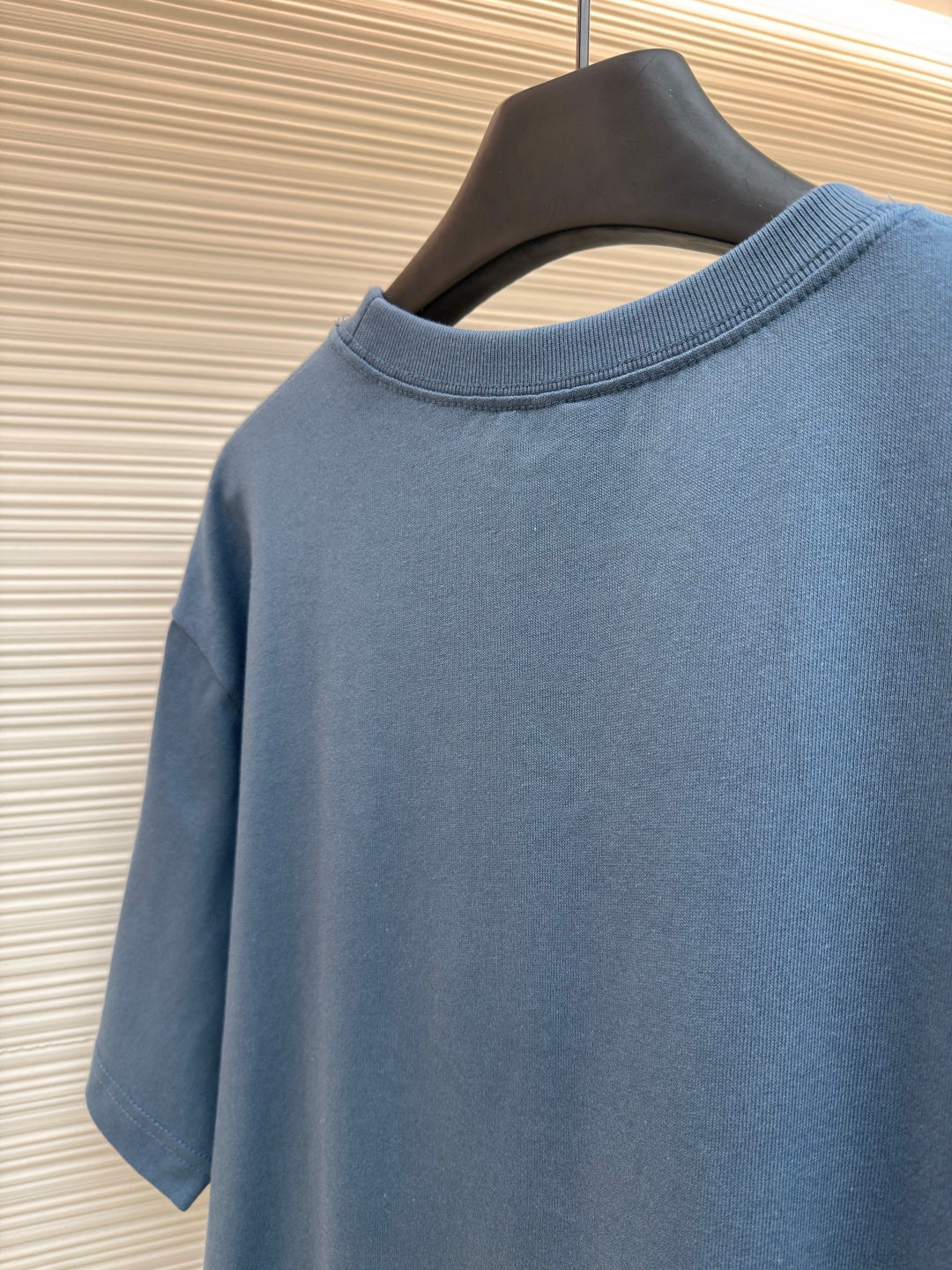 DIOR 26S SHORT-SLEEVE T-SHIRT 1070