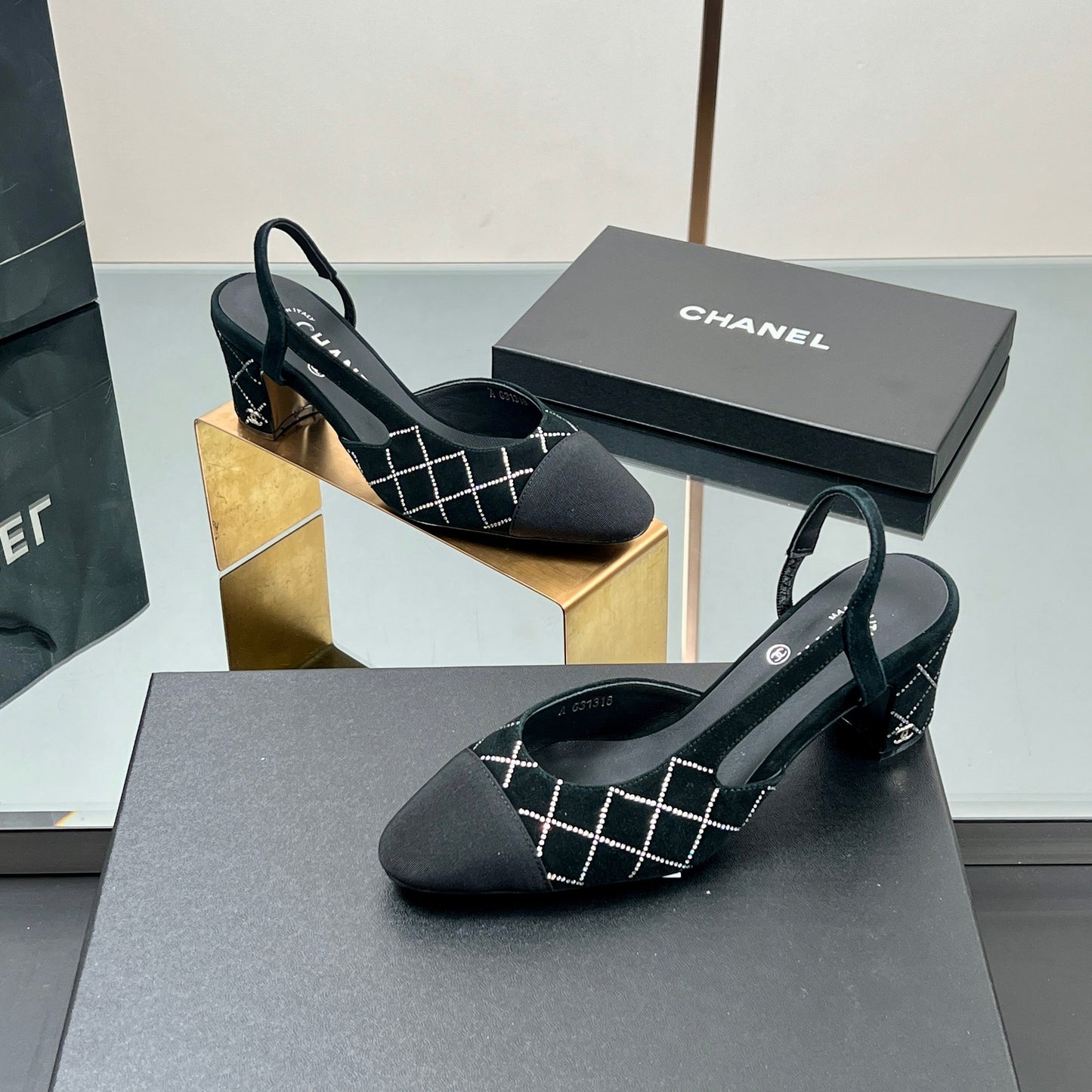 CC SLINGBACK 25S 65 MM IN BLACK SUEDE AND CRYSTALS - 35